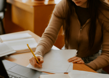 A Step-by-Step Guide to Writing a Persuasive Essay