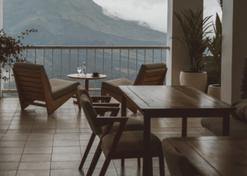 Crafting the Perfect Outdoor Space with Pavers- A Comprehensive Guide