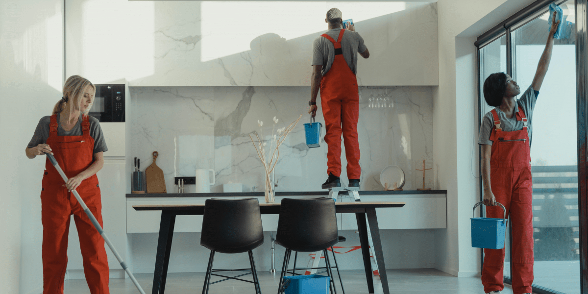 DIY Cleaning Techniques when Moving Out