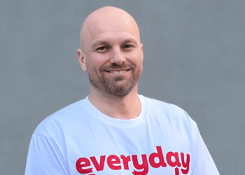 Damon Robbins- Transforming Customer Loyalty with Everyday Rewards