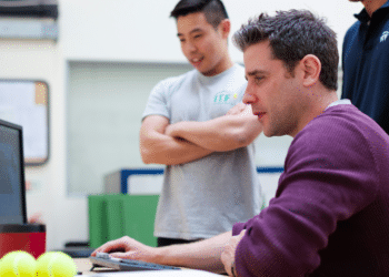 Enhancing User Experiences through Software Engineering (2)