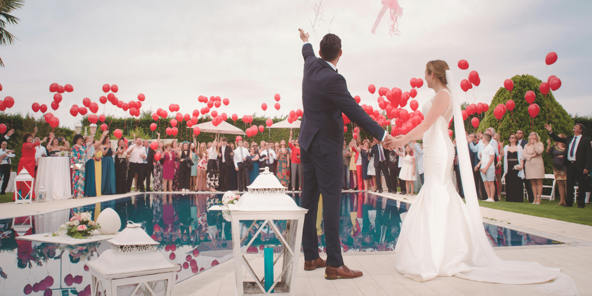 How to Choose a Simple Yet Elegant Wedding Dress