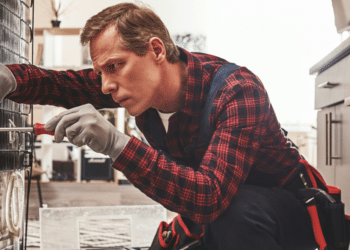 How to Manage and Budget for Commercial Fridge Repairs