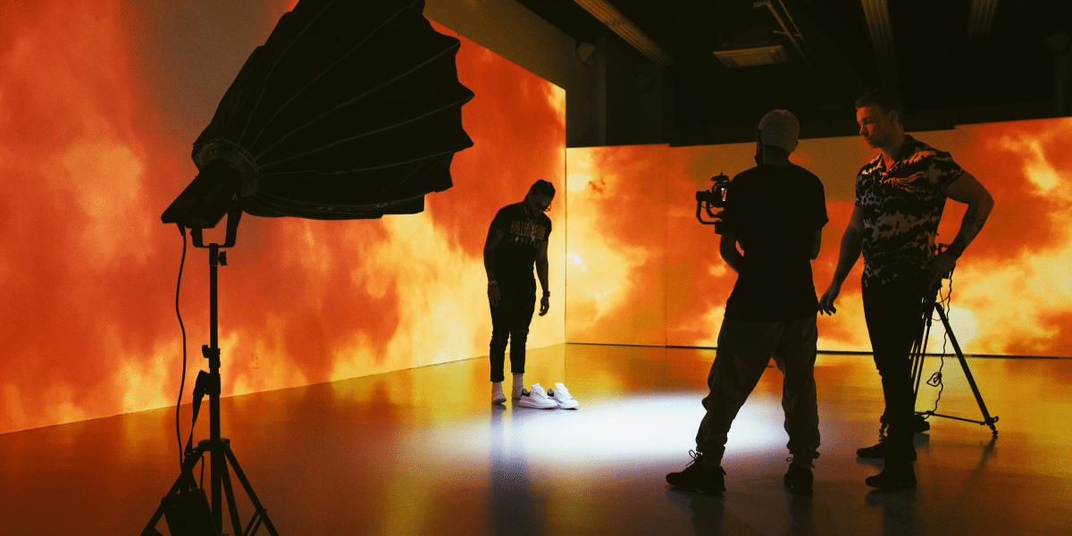 Standing Sets vs. Location Filming_A Cost-Effectiveness Comparison