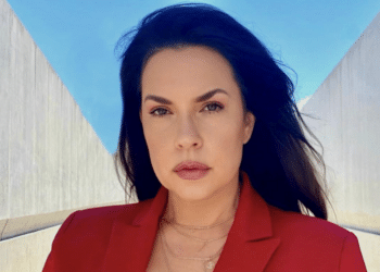 The Journey of Actress Lisa K. Crosato, Shattering Boundaries and Inspiring Women in the World of Film and Theater