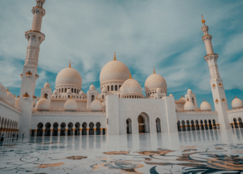 Why Are Halal Holidays Preferred by Muslim Travelers?