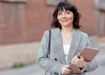 Alina Tacmelova- How Art and Psychology Merge to Unlock Inner Healing