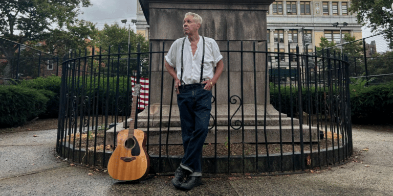 BB Stevens Returns with a New Single Starlight in Me_2