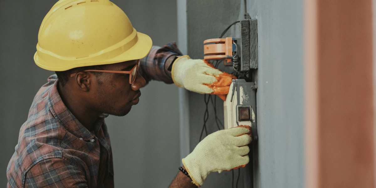 Choose the Right Equipment for Measuring Electricity Power