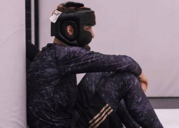 Choosing the Perfect Men's Rashguard for MMA and BJJ