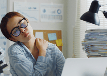 Neck Pain Relief Tips for Better Posture and Sleep