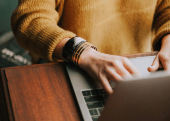 3 Benefits of Buying Material Processing Equipment Parts Online