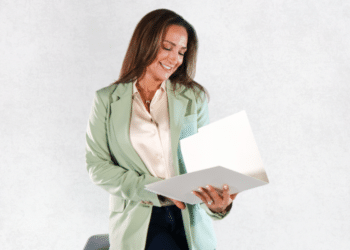 Angela Longo A Holistic Approach to Thyroid Health