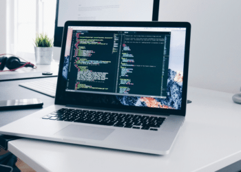 Benefits of Using a Digital Brochure Maker for Your Marketing Campaigns