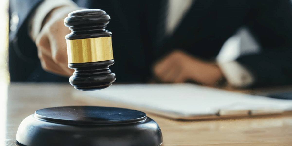 Choosing the Right Divorce Lawyer Essential Tips and Cost Insights