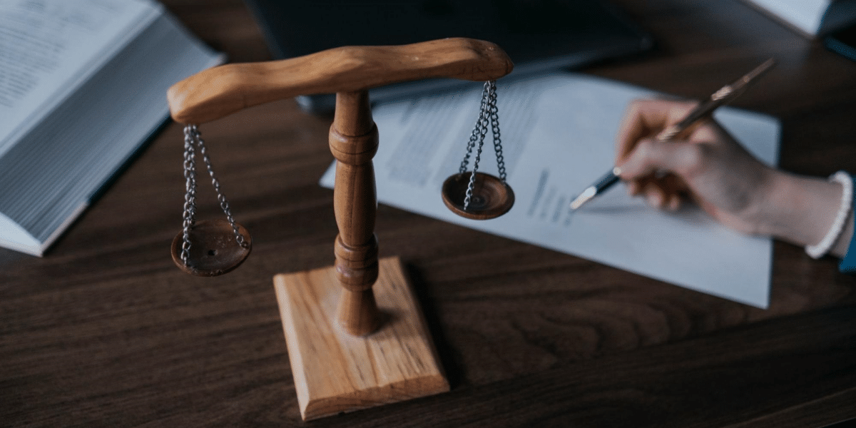 Criminal Lawyer Skills, Responsibilities, and Hiring Guide