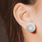 Fashion Trends What Goes Well with Pearl Earrings (2)