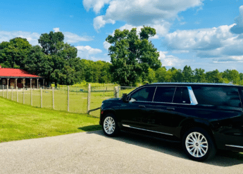 Goderich Pearson Airport Taxi: The Premier Choice for Airport Transfers with Pearson Airport Limousine & Taxi Service