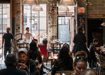 Gourmet vs Casual Restaurants Key Differences