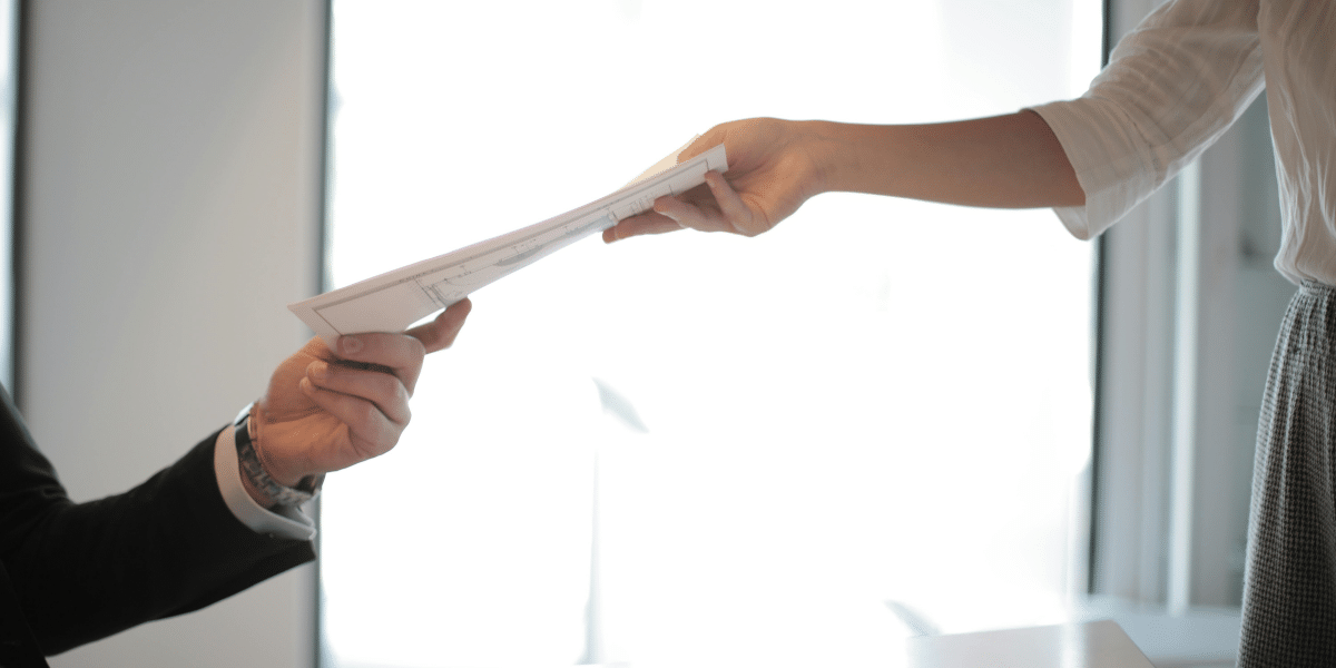 How to Handle Wage Discrepancies in the Workplace