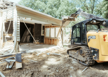 How to Know If You Should Repair or Replace a Final Drive Motor