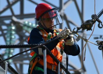 Optimising Electrical Work Advantages of Hiring Clamp Meters and Testing Equipment