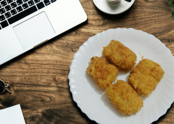 Salty Office Munchies: Your Ideal Snack Game for 9-to-5