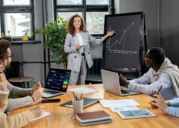 Strategies for Thriving in UAE’s Competitive Business Market