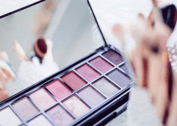 What Should You Look for in a Makeup Advent Calendar?