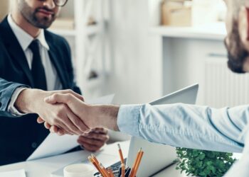 A Guide to Working with Mexico's Experienced Headhunters