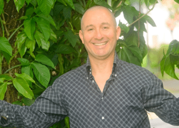 COSTARICA.COM: Your Gateway to Authentic Travel Experiences