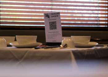 Choosing the Right Check Holder for Your Restaurant