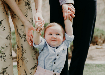 Crisis Management Expert Walter Chase on Fathers' Rights in U.S. Child Custody Cases