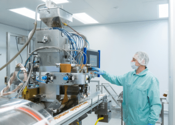 How Solvents Are Enhancing Durability in Heavy-Duty Applications