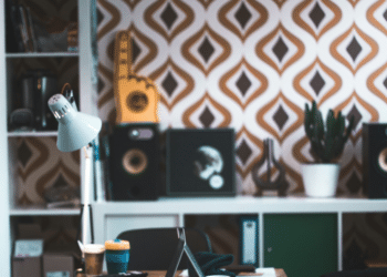 How Wallpaper Can Change the Look of Your Home Office