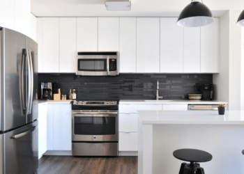 Understanding Airbnb Taxes: Airbnb Taxes: What Hosts Need to Know