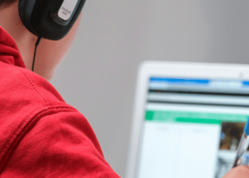 Promoting Emotional Intelligence Through Online Islamic Education for Youth