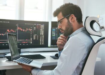 How AI is Turning Everyday Underdogs into Wall Street Competitors