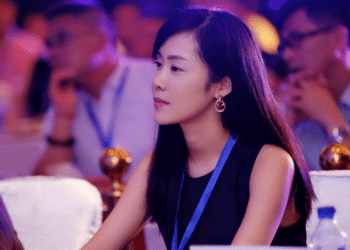 Zhou Xue: Pioneering AI Innovation and Quantitative Finance