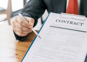 Contract Management Challenges and How AI Can Help