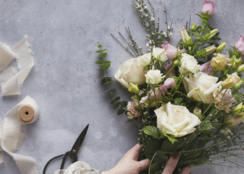 Increase Average Order Value: Tips for Upselling Wedding Florals
