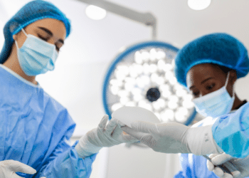 Dr. Paul Pearce: Redefining Confidence Through Expert Plastic Surgery