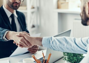 Reasons to Outsource Your HR Requirements When Managing an SME