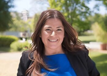 Andrea Bharucha: Long Island’s Trusted Real Estate Expert and Pinnacle Award Winner