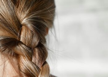 What Factors May Stimulate Hair Growth? A Guide to Healthier Locks