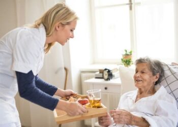 The Essential Skills Every Hospice Social Worker Brings to End-of-Life Care