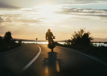 How to Handle a Motorcycle Accident Before Legal Help