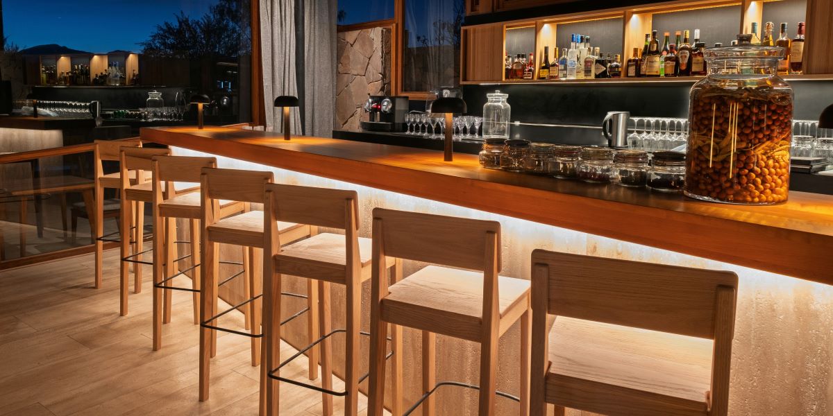 How to Decorate Bar Stools