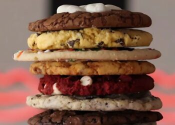 Kiss Me Cookie: Handcrafted Sweets with a Gourmet Touch