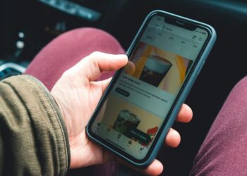 The Essential Tech for Modern Restaurants: Exploring POS and Online Ordering